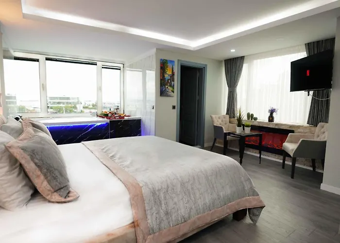 Aura Marina Hotel