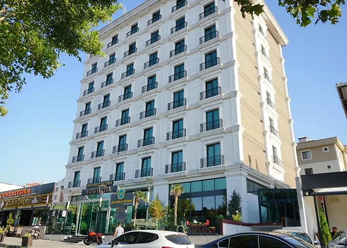 Vois Hotel Atasehir & Spa