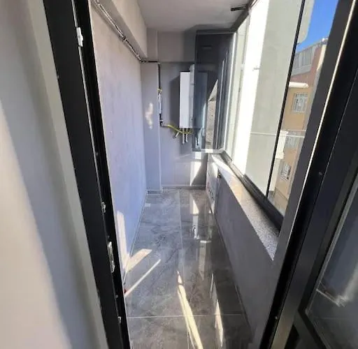 Zeytinburnu Merkezi Konumda, Sifir Daire & Esyalar