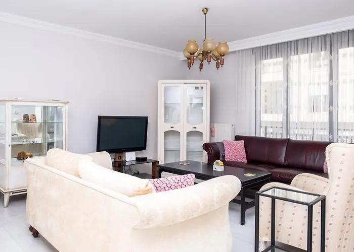 Central Flat Near Trendy Attractions In Kadikoy