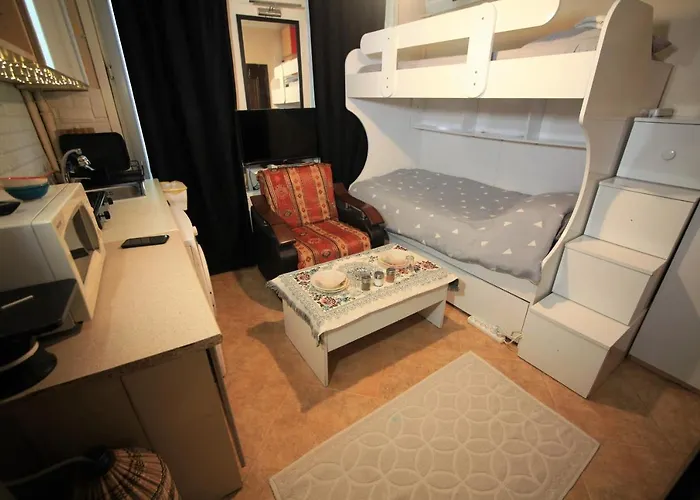 Private Room In Heart Of Taksim Square 2