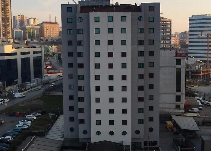 Mayi Hotel