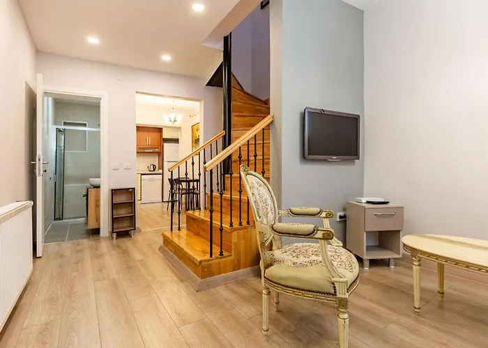 Duplex House Near Trendy Attractions In Sisli