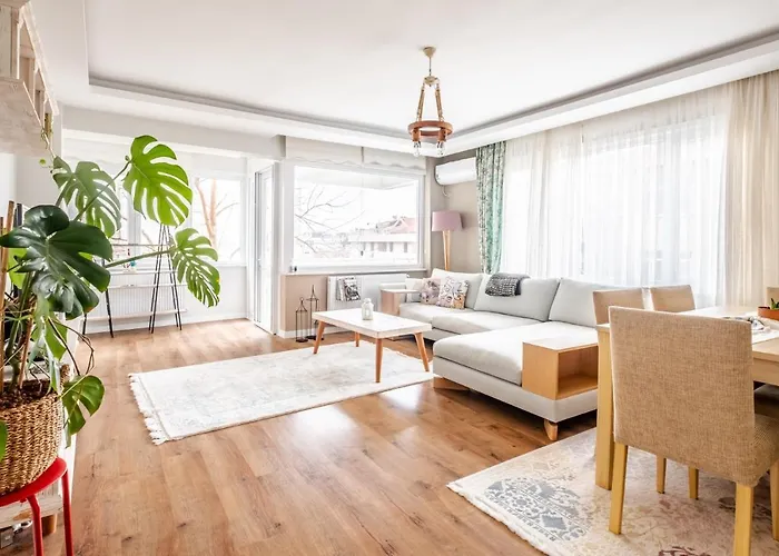Vibrant Flat With Balcony In Maltepe