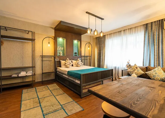 Cube Suites
