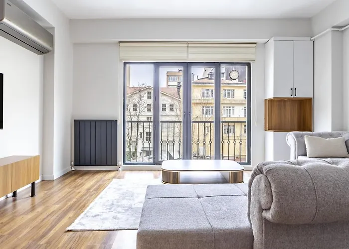 Comfy Flat In Sisli With Central Location