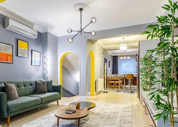 Modern Apartment Near Osmanbey Metro Station