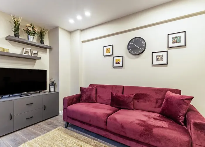 Cozy And Compact Flat In Central Sisli