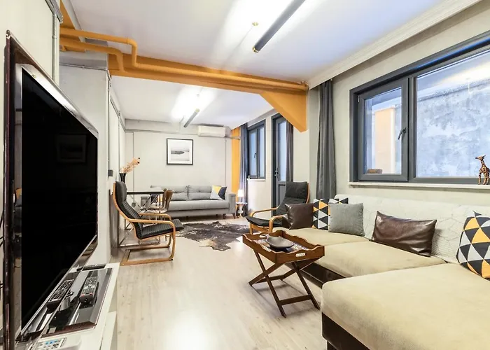 Contemporary And Stylish Flat In Sisli