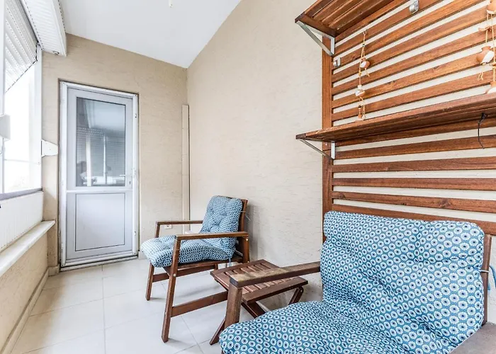 Chic Luminous Flat In Uskudar