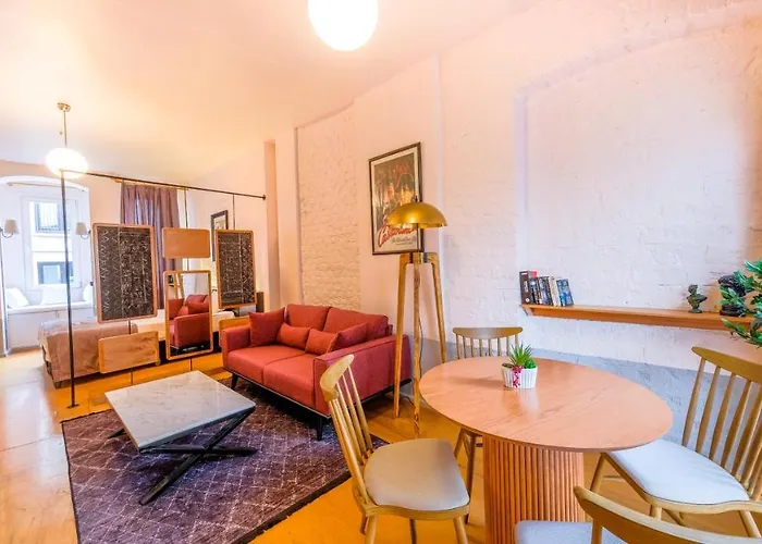 Mayer Loft Suites