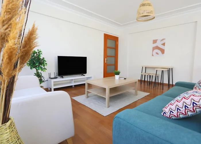 Spacious And Central Flat In Sisli
