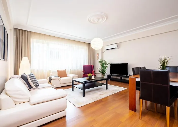 Comfy Flat Near Popular Attractions In Sisli