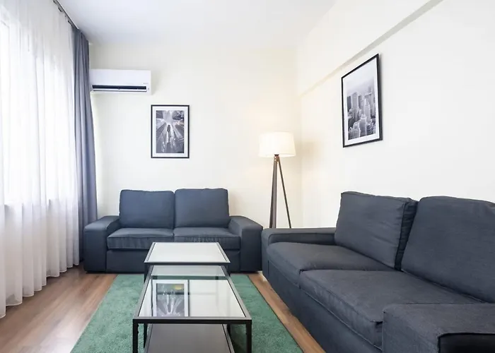 Lovely Flat 6 Min To Taksim Square In Cihangir