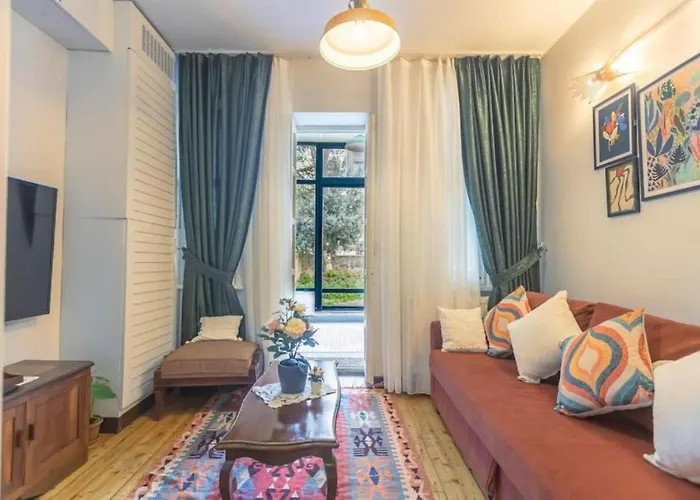 4-Story Gem In Cihangir - 5 Bedroom & Cute Rooftop