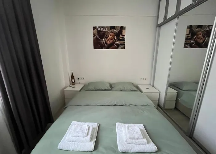 Centrally Located, 2+1 House In Taksim, Cihangir