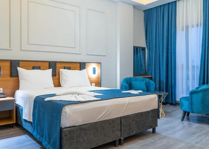 Grand Moon Hotel