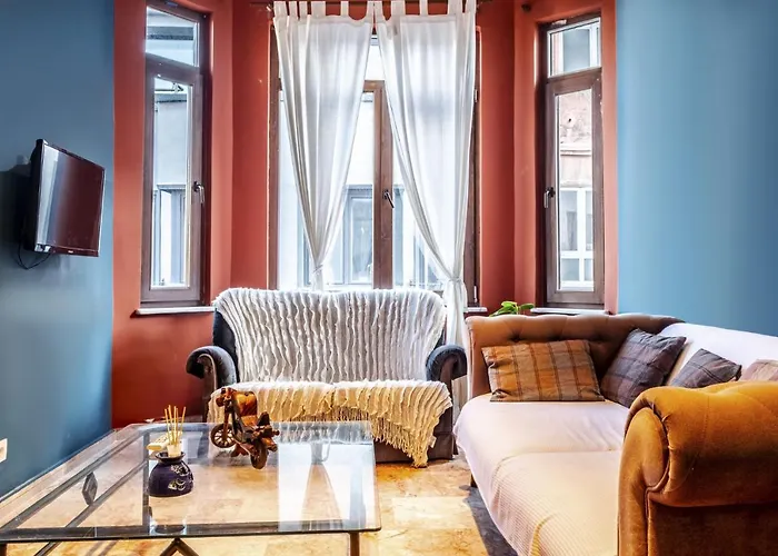 Dreamy Flat With Excellent Location In Beyoglu