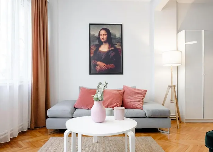 Gorgeous Apartment With Central Location In Sisli