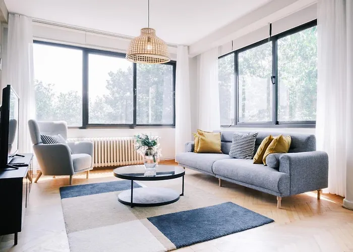 Modern Flat With Sea View In Bebek