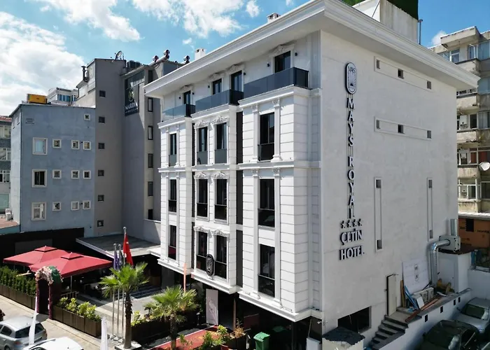 Mays Royal Hotel