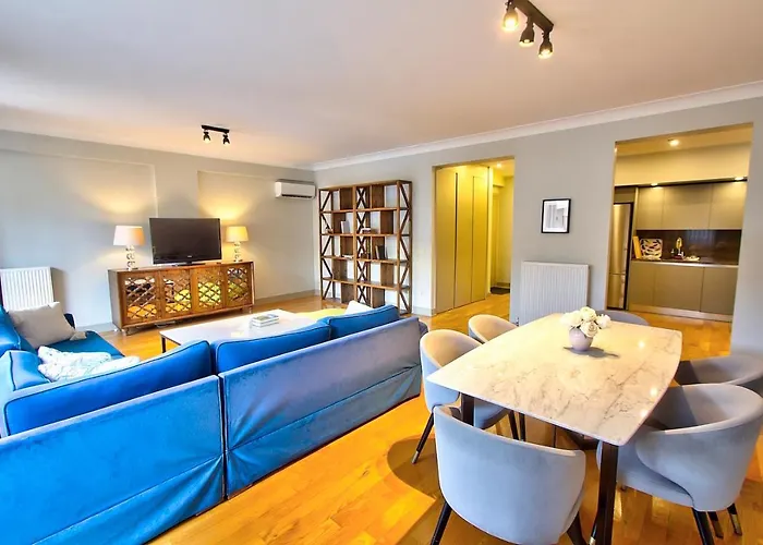 New Build With Modern Amenities And Balcony