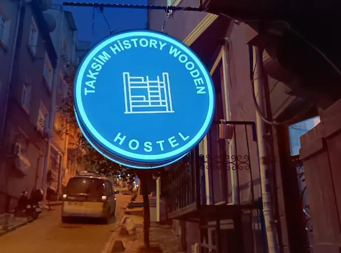 Taksim History Wooden Hostel