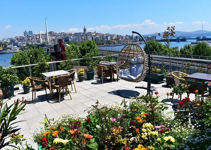 Roof Halic Hotel