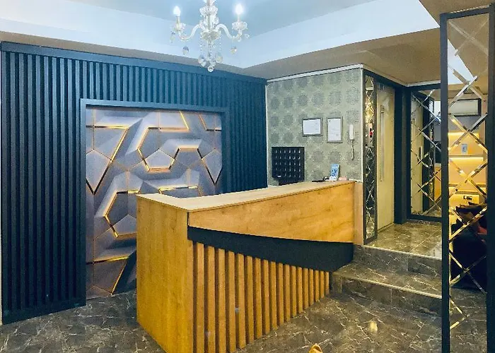 Orange Airport Hotel