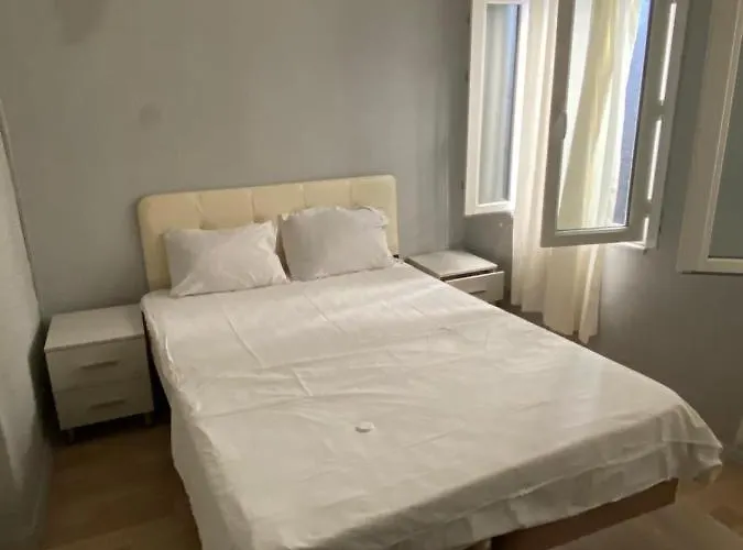 Apart Reina Prestij