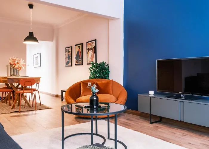 Flat With Closed Balcony 5 Min To Citys Nisantasi