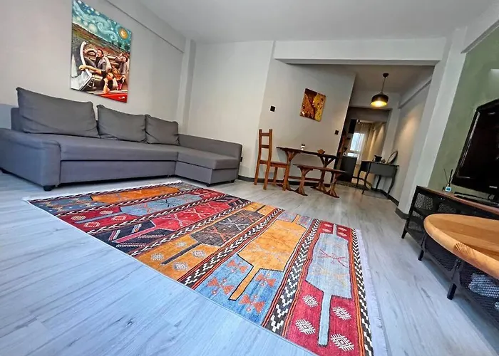 Central & Cosy Flat For 4 Person
