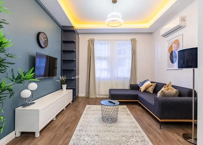 Red Suites Balat - Orange And Blue