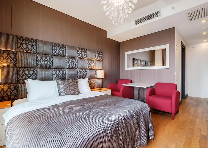 Lux Residence W Balcony 1 Min To Metro In Merter