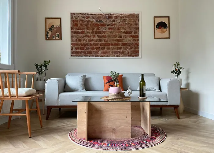 2Br And 2Bath Balcony Apt In Heart Of Isatanbul #3