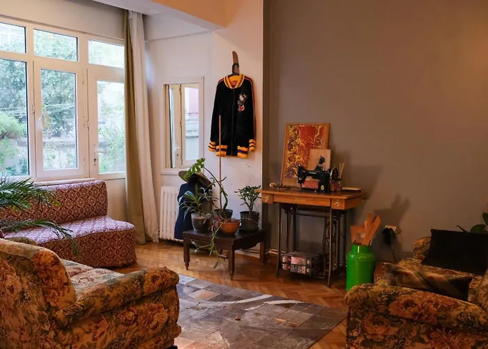 Lebowski\'S Boho Residence