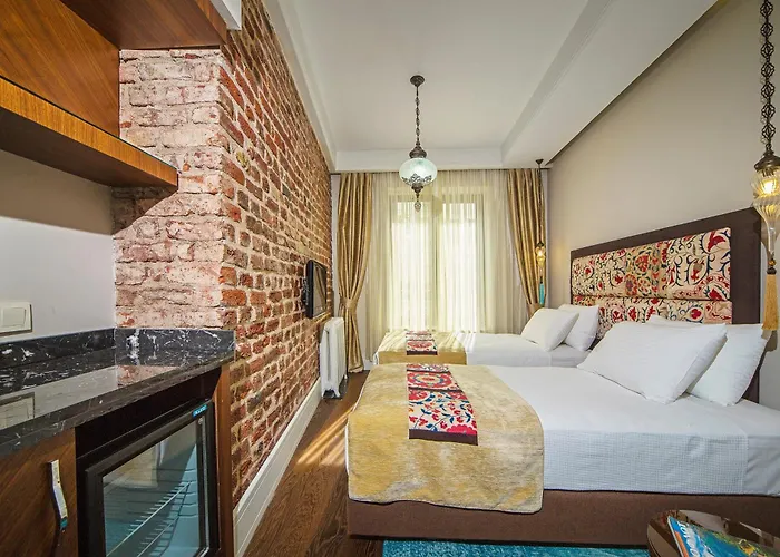 Azade Suites