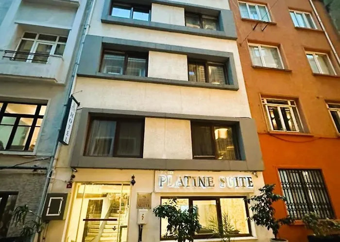 The Legend Platine Suite Hotel