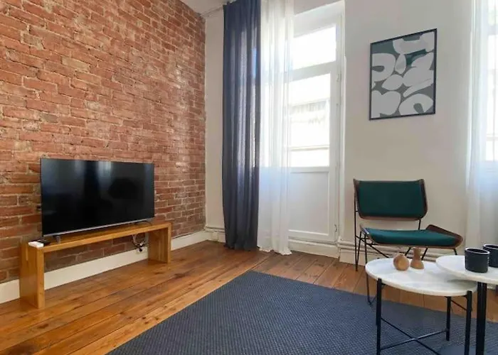 Charming Historical Apartment In Galata