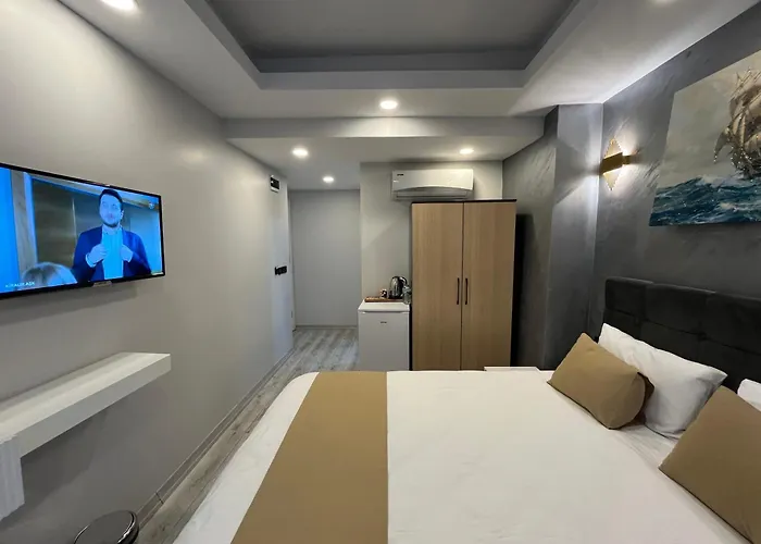 White Palace Halic