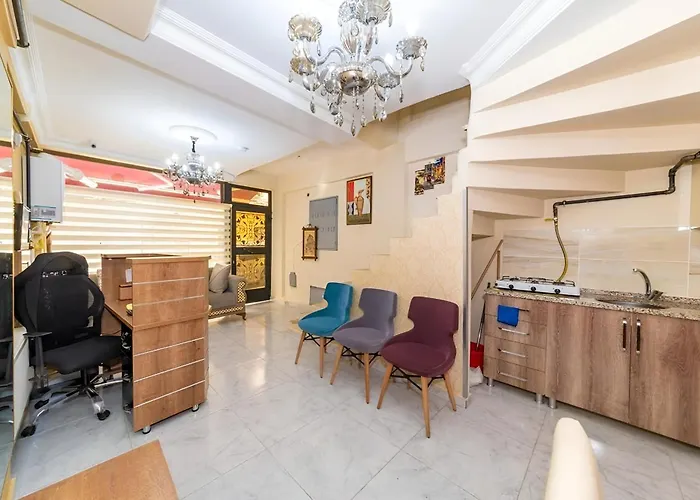 Grand Romanos Hotel