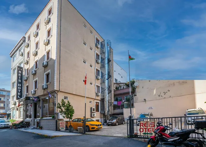 Grand Reis Hotel