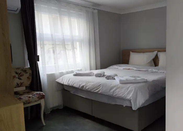 Moonlight Hotel