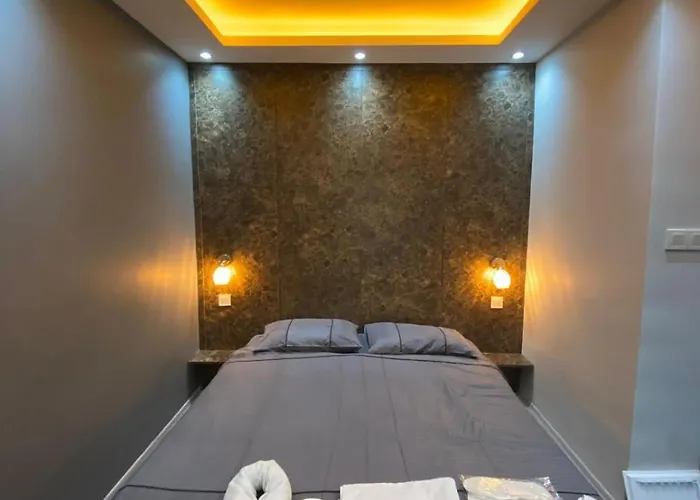 New La Pella Suites