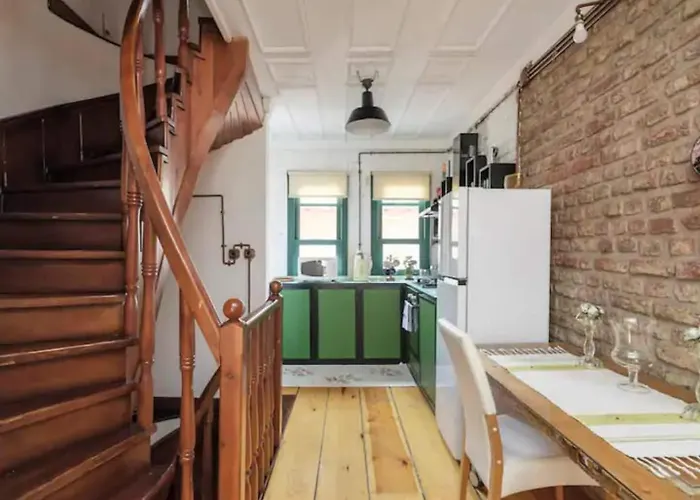 Gorgeous Rustic Balat 4Bed2Bath Home! #363