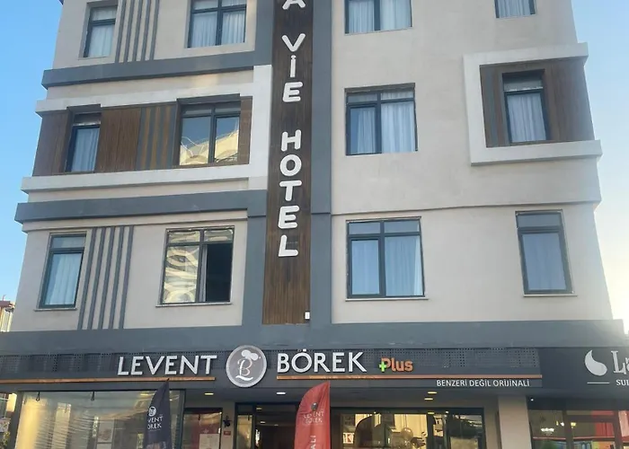 La Vie Suite Hotel