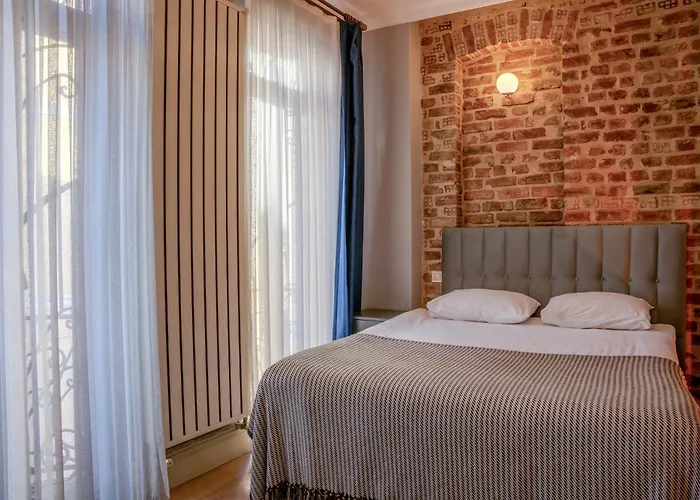 November Hotel