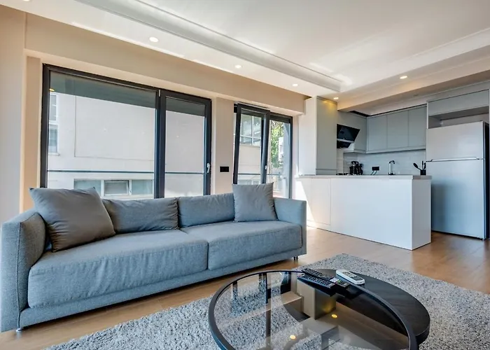Chic Bosphorus View Apartment