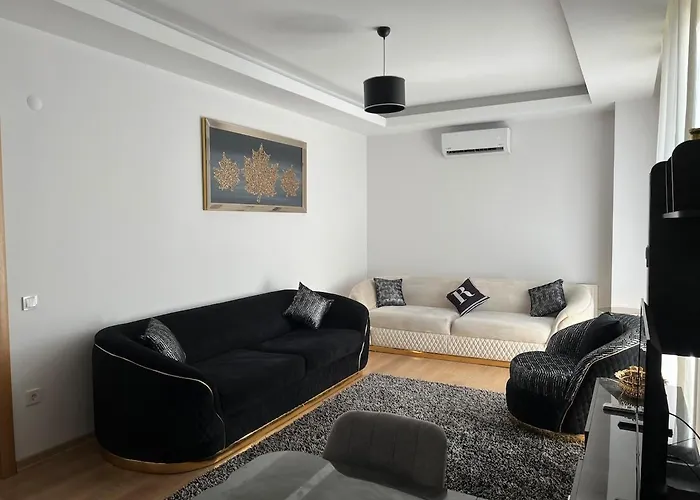 Luxury Designed Comfortable 2 Rooms & 1 Living Room Apartment Free Parking Garaj