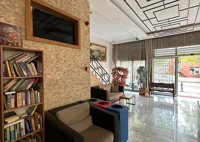 Okur Otel
